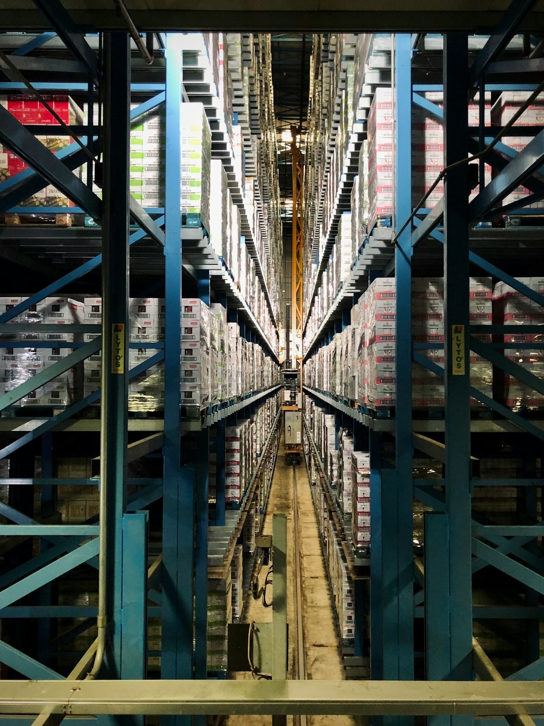 WAREHOUSING